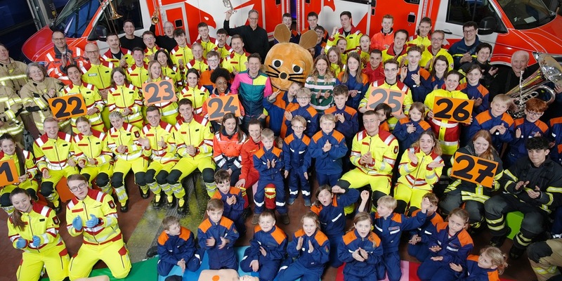 Erste Hilfe mit der Maus / WDR Blechbläser und Notfallsanitäter bringen Lebensretter-Wissen in NRW-Grundschulen - Foto: presseportal.de