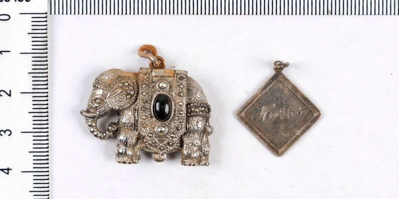 POL-FL: Flensburg: Eigentümer von Schmuckgegenständen gesucht - Foto: presseportal.de