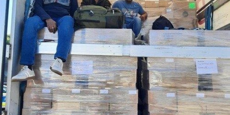 Bundespolizeidirektion München: Personen auf LKW Ladefläche nach Deutschland geschmuggelt/Bundespolizei ermittelt gegen unbekannten Schleuser - Foto: presseportal.de