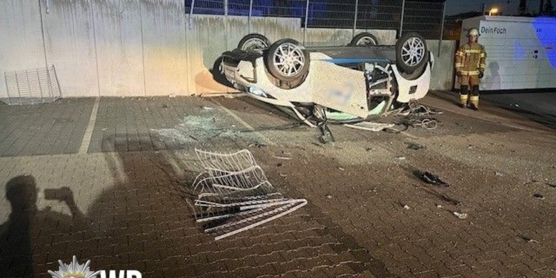 POL-PDKL: Wegen zu hoher Geschwindigkeit Unfall verursacht - Foto: presseportal.de