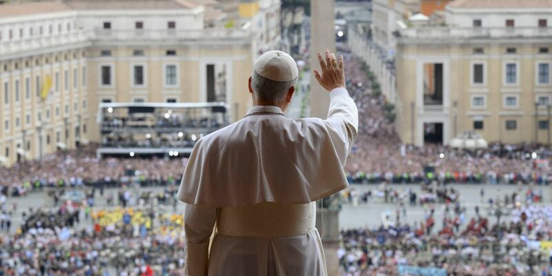 Papst Leo XIV. feiert am Sonntag seine offizielle Amtseinführung. (Archivbild) - Foto: Francesco Sforza/Vatican Media/AP/dpa