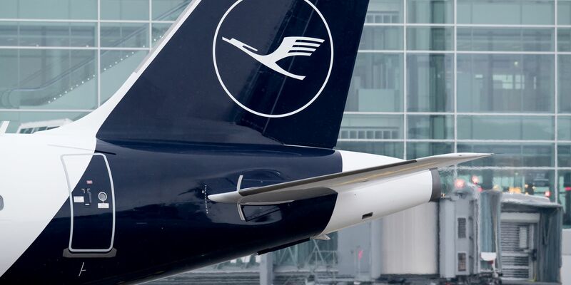 Wegen eines medizinischen Notfalls ist eine Lufthansa-Maschine mit 205 Menschen an Bord zehn Minuten ohne aktiven Piloten im Cockpit geflogen. - Foto: Sven Hoppe/dpa