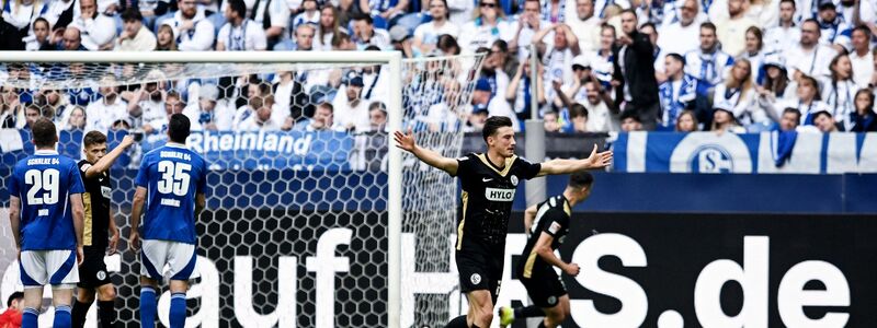 Elversberg trat auf Schalke unerschrocken auf. - Foto: Bernd Thissen/dpa