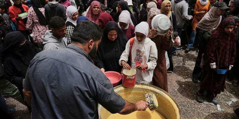International wurden immer wieder Appelle an Israel gerichtet, die Blockade humanitärer Hilfslieferungen aufzuheben. (Archivbild) - Foto: Abdel Kareem Hana/AP/dpa