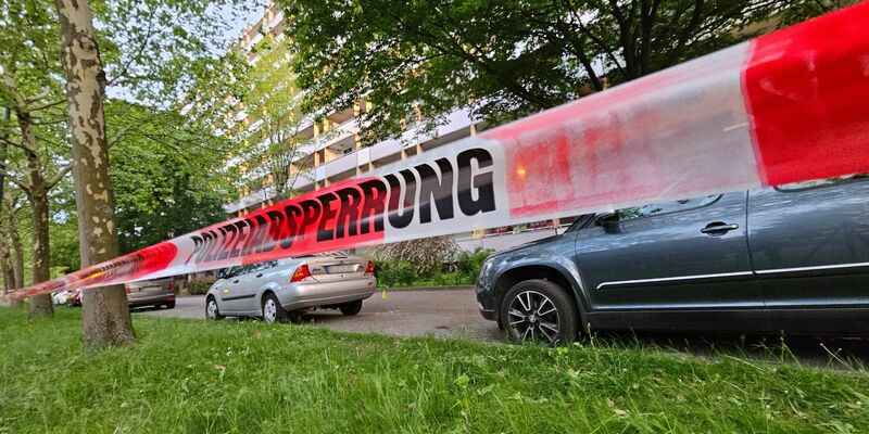 Laut Polizei ging der Attacke ein Streit voraus. - Foto: Tobias Junghannß/dpa