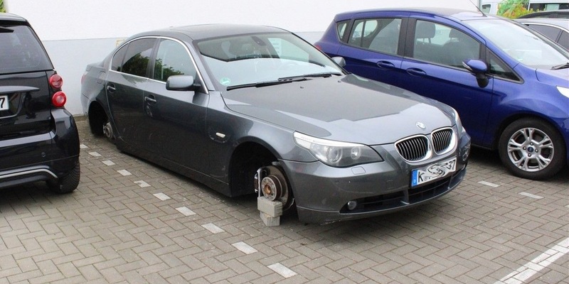 POL-RBK: Bergisch Gladbach - Räder von BMW abmontiert - Foto: presseportal.de