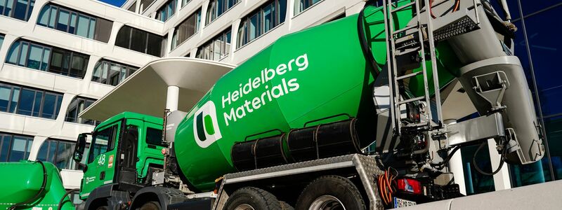 Größter Emittent 2024 blieb - trotz eines leichten Rückgangs - der Baustoffkonzern Heidelberg Materials. (Archivbild) - Foto: Uwe Anspach/dpa