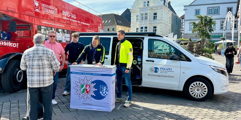 POL-UN: Unna, Schwerte, Fröndenberg und Holzwickede - Mehrere Durchsuchungen und eine Festnahme beim Aktionstag gegen Taschendiebstahl vom 14.05.2025 - Foto: presseportal.de