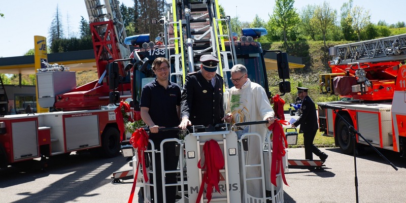 FW Weil der Stadt: Neue Drehleiter für die Feuerwehr Weil der Stadt - Foto: presseportal.de