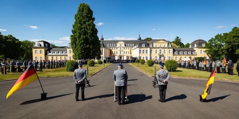 Neuer Kommandeur im Schloss Oranienstein - Foto: presseportal.de