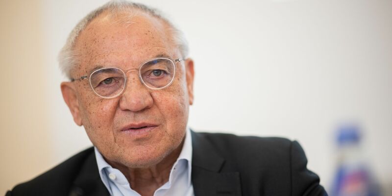 HSV-Idol Felix Magath. - Foto: Sebastian Gollnow/dpa