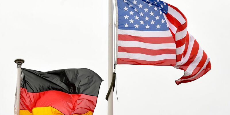 Erneut gewaltiger deutscher Exportüberschuss im Handel mit den USA (Symbolbild) - Foto: Jens Kalaene/dpa-Zentralbild/dpa