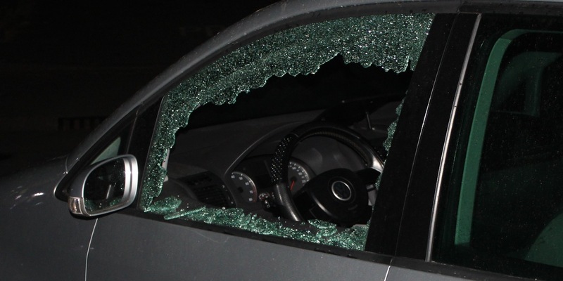 POL-MI: Weitere Diebstähle aus Autos beschäftigen Polizei - Foto: presseportal.de