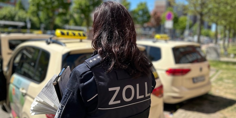 HZA-HST: Zoll kontrolliert Taxi- und Mietwagengewerbe in Mecklenburg-Vorpommern ./. Finanzkontrolle Schwarzarbeit stellt Unregelmäßigkeiten fest - Foto: presseportal.de