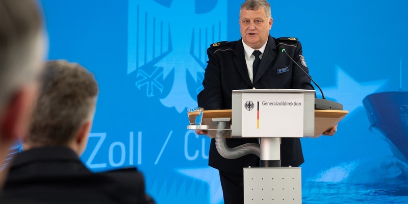 GZD: Dr. Jörg Ochs als neuer Direktionspräsident der Generalzolldirektion und Chief Digital Customs Officer eingeführt - Foto: presseportal.de