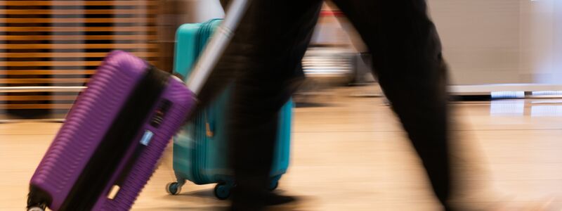 Konkret richtet sich die Beschwerde gegen sieben Fluggesellschaften. (Foto Illustration) - Foto: Christophe Gateau/dpa