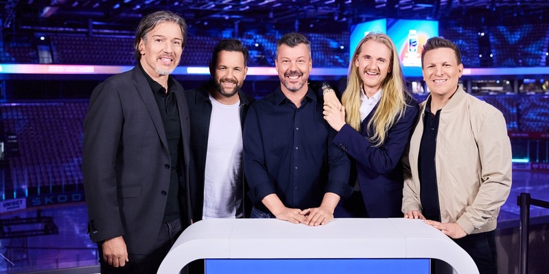 Uwe Krupp Matthias Killing Rick Goldmann Christoph Icke Dommisch Basti Schwele ran Eishockey live - Foto: Joyn/ProSieben/Theis Poulsen, presseportal.de