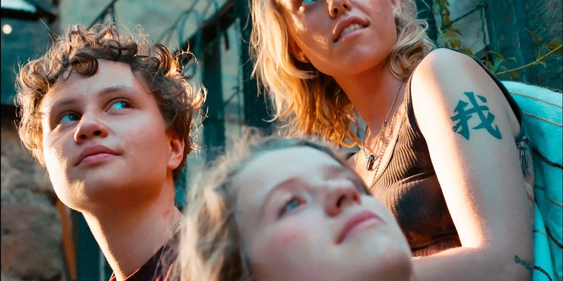 ARD Debüt im Juni: Dead Girls Dancing - ein poetischer Roadtrip ins Ungewisse | Ab 28. Mai 2025 in der ARD Mediathek und am Sonntag, 1. Juni 2025, um 00:05 Uhr im Ersten - Foto: presseportal.de