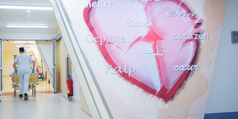 Zu den Herz-Kreislauf-Erkrankungen zählen zum Beispiel der Herzinfarkt und der Schlaganfall (Symbolbild). - Foto: Christian Charisius/dpa/dpa-tmn