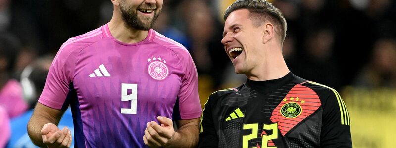 Nach fast neun Monaten zurück im Nationalteam: Torjäger Niclas Füllkrug (l) und Torwart Marc-André ter Stegen.  - Foto: Federico Gambarini/dpa
