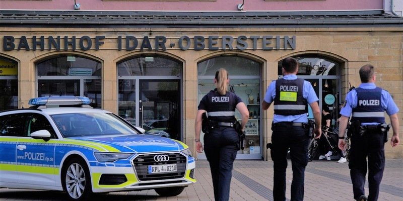 POL-PDTR: Sichtbare Sicherheit: Polizei präsentiert Strategie zur Bekämpfung von Straftaten im öffentlichen Raum - Foto: presseportal.de