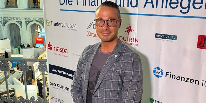 Ben. Sla. Spormann - Unternehmer, Investor, Visionär: Wie der Damask Coach Menschen, Märkte und Mentalitäten verändert - Foto: presseportal.de