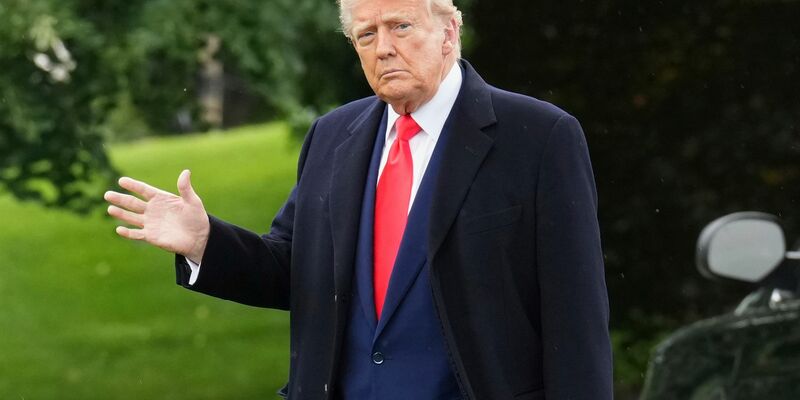 Trump will mehr Produktion in den USA. - Foto: Jacquelyn Martin/AP/dpa