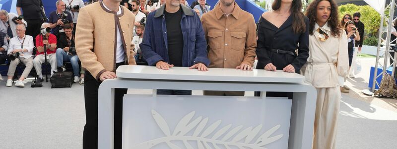 Das Filmteam von «The Secret Agent» in Cannes.  - Foto: Natacha Pisarenko/Invision/AP/dpa