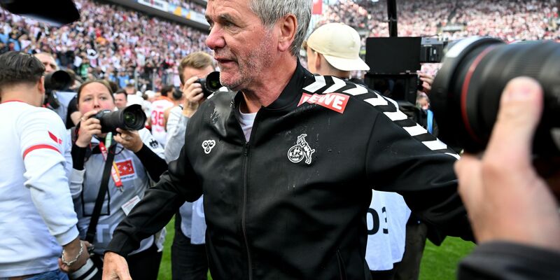 Kater nach der Feier: Funkel bleibt nicht. - Foto: Federico Gambarini/dpa