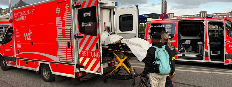 Großeinsatz von Polizei und Rettungskräften am Hamburger Hauptbahnhof. - Foto: News5 / René Schröder/NEWS5/dpa