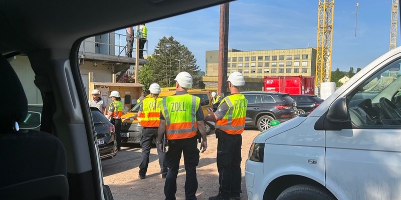 HZA-GI: Zollkontrolle auf Großbaustelle Klinikum Bad Hersfeld - Foto: presseportal.de