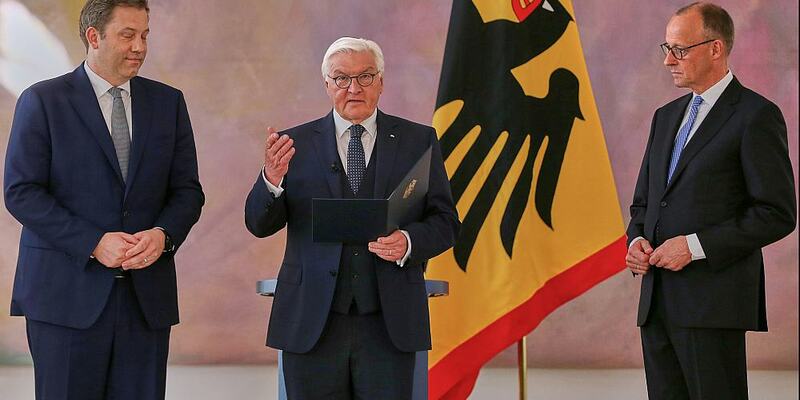 Lars Klingbeil, Frank-Walter Steinmeier und Friedrich Merz (Archiv) - Foto: über dts Nachrichtenagentur