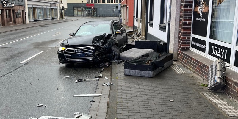 POL-LIP: Detmold - Betrunken verunfallt - Foto: presseportal.de