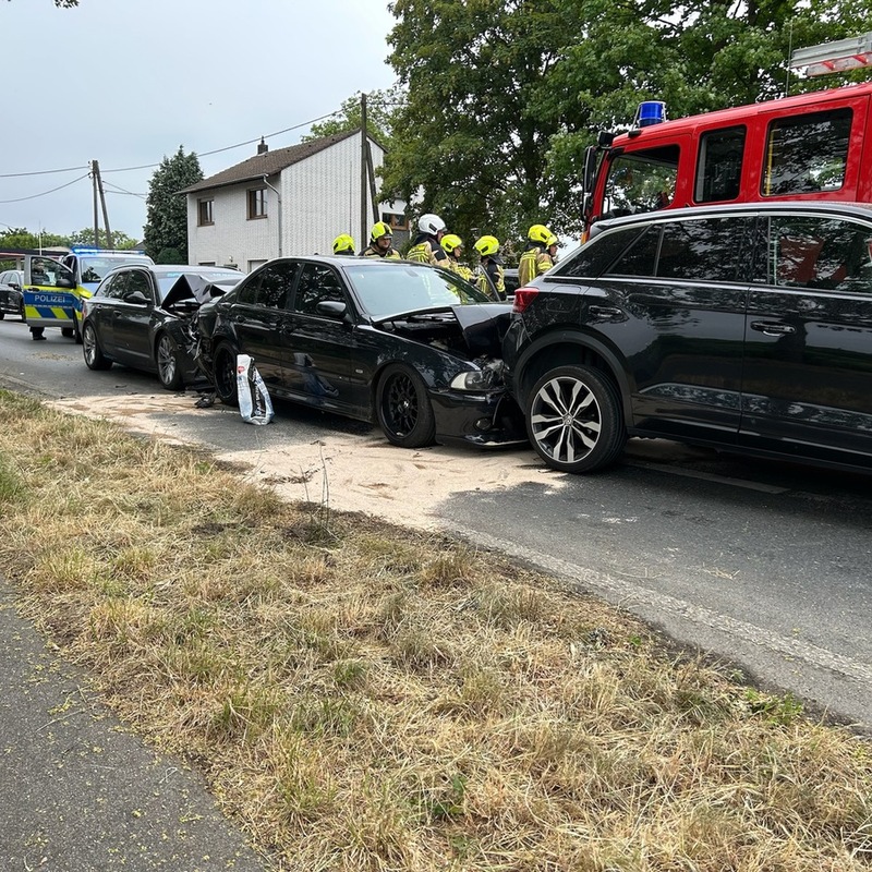 FW Helmstedt: Reibungsloser Führungswechsel in der Ortsfeuerwehr Emmerstedt im Jahr 2025 - Foto: presseportal.de