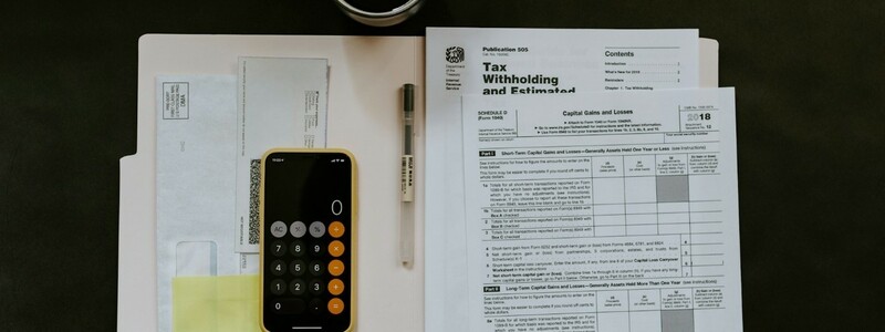 jährliche Steuererklärung - Foto: @Kelly Sikkema / unsplash.com