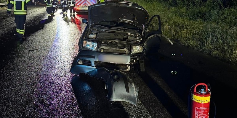 FW-EN: Schwerer Verkehrsunfall auf der BAB 43 & Umweltschutzeinsatz durch Hydraulikproblem an Schwertransporter - Foto: presseportal.de