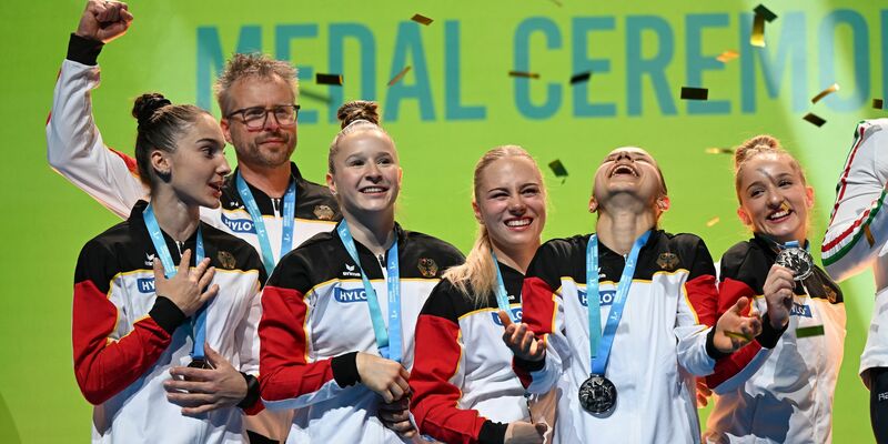 Timo Eder zeigte eine starke Leistung am Barren. - Foto: Marijan Murat/dpa