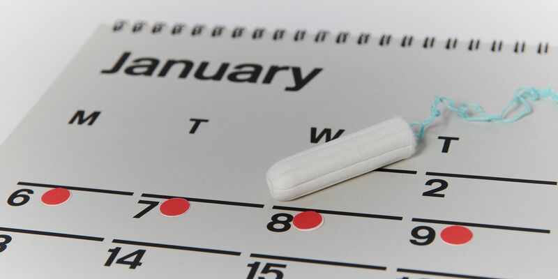 Die meisten Frauen empfinden Menstruation auch heute noch als Tabuthema. - Foto: Annette Riedl/dpa