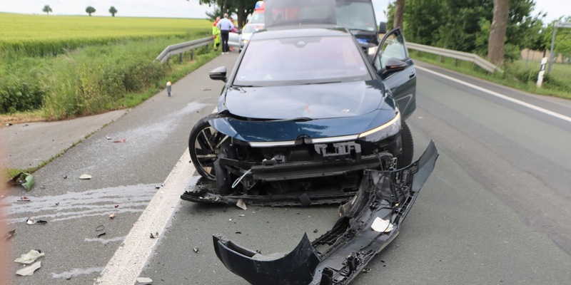 POL-HX: 22-jähriger Motorradfahrer bei Unfall lebensgefährlich verletzt - Foto: presseportal.de