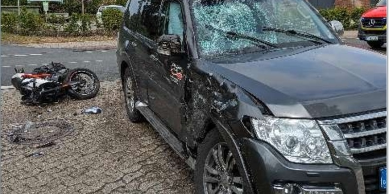 POL-OL: +++Pressemitteilung des Polizeikommissariarts Bad Zwischenahn: Pkw übersieht Motorradfahrerin beim Abbiegen. Motorradfahrerin schwer verletzt+++ - Foto: presseportal.de