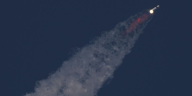 Auch mehrere Testflüge in der Vergangenheit liefen nicht wie geplant. (Archivbild) - Foto: Eric Gay/AP/dpa