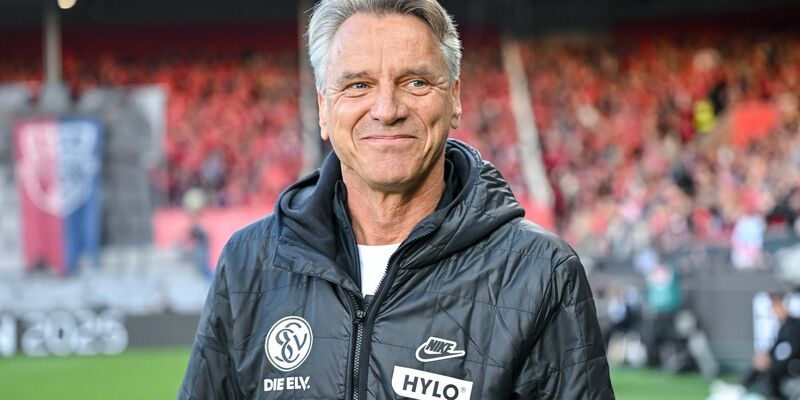 Trainer Horst Steffen - Wechselt er in die Fußball-Bundesliga? - Foto: Harry Langer/dpa