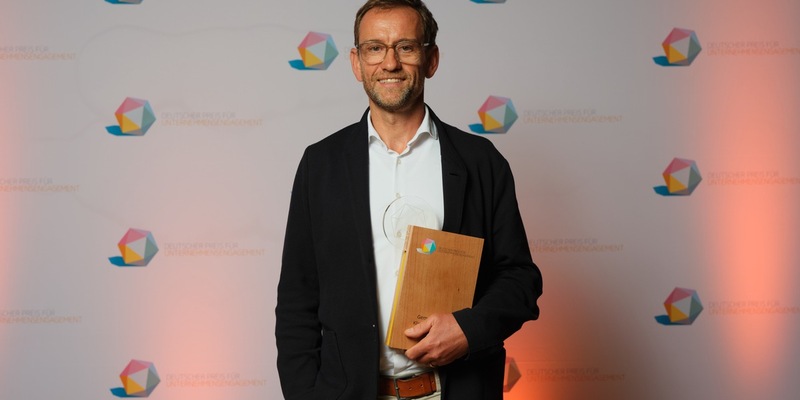 JobRad bringt Fußball-Fans aufs Rad: Preisgekröntes Engagement für Klima und Umwelt - Foto: presseportal.de