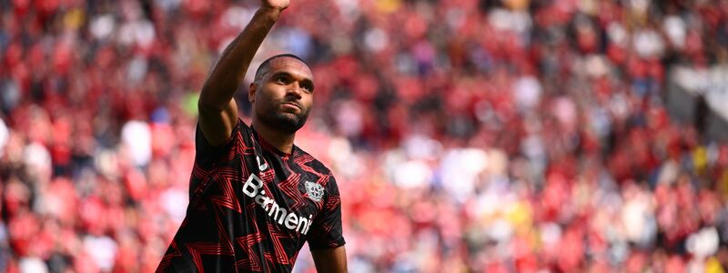  Jonathan Tah bei seinem Abschied aus Leverkusen. - Foto: Marius Becker/dpa