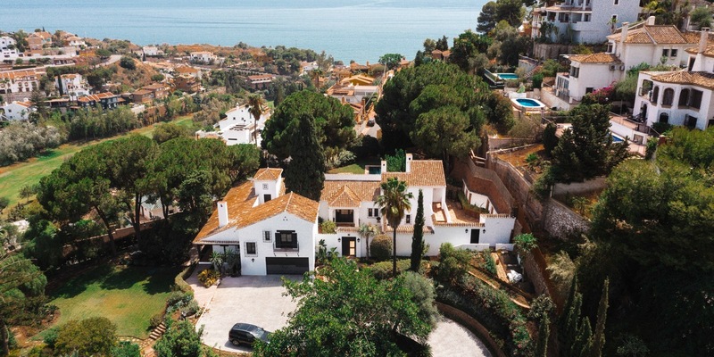 Spanien der Kontraste: Luxusimmobilien in Toplagen boomen, während junge Käufer verstärkt auf neue urbane Zentren setzen - Foto: presseportal.de