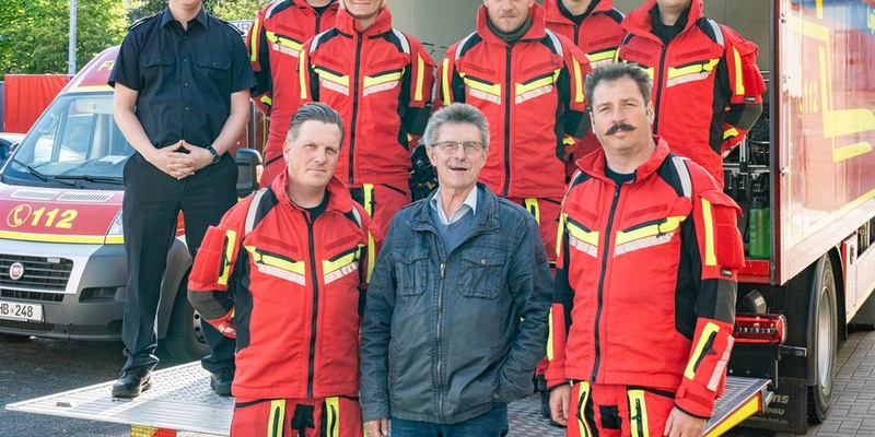 FW Bremerhaven: Stadtrat Peter Skusa würdigt erfolgreiche Lehrgangssabschlüsse der Feuerwehr Bremerhaven - Foto: presseportal.de