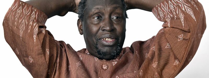 Der verstorbene kenianische Schriftsteller Ngugi wa Thiong´o (Archivbild) - Foto: Hans Klaus Techt/APA/dpa
