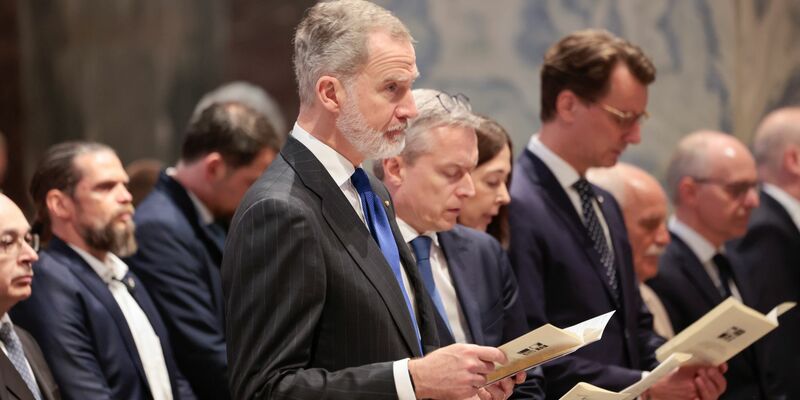 Der spanische König Felipe VI. hat bei der Karlspreis-Verleihung in Aachen zu einer Stärkung der EU aufgerufen. - Foto: Thomas Banneyer/dpa
