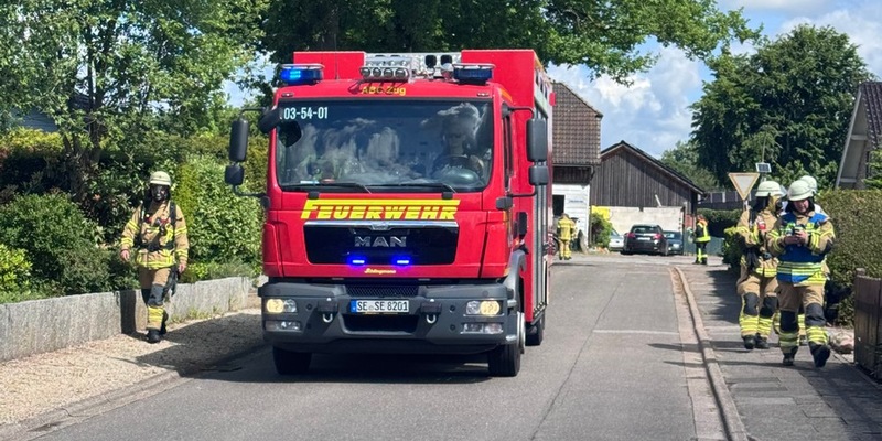 FW-SE: Verdacht auf radioaktiven Fund in Hasenkrug - Feuerwehren und ABC-Zug im Gefahrguteinsatz - Foto: presseportal.de