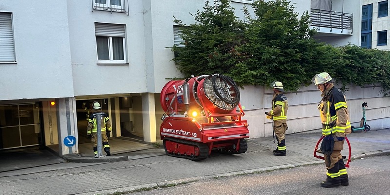 FW Stuttgart: Kleinbrand in Tiefgarage sorgt für starke Rauchentwicklung - Foto: presseportal.de